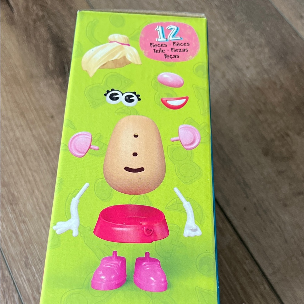 NIB! Hasbro Mrs. Potato Head Toy Box - 12 pieces - Picture 4 of 4